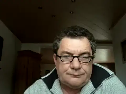 Snapshot of Nobbie444 chatting on November 2025 12:16:01 PM Nobbie444 online show from November 2025 12:16:01 PM