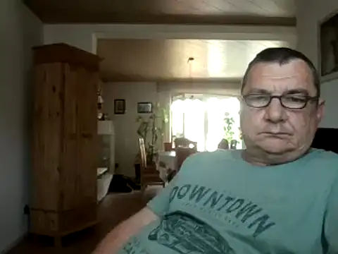 Snapshot of Nobbie444 chatting on May 2026 10:03:02 AM Nobbie444 online show from May 2026 10:03:02 AM