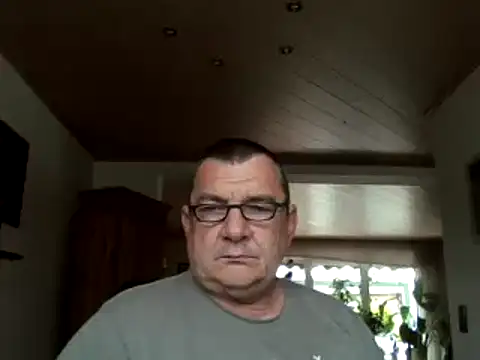 Snapshot of Nobbie444 chatting on May 2026 11:43:01 AM Nobbie444 online show from May 2026 11:43:01 AM