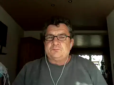 Snapshot of Nobbie444 chatting on April 2026 08:32:02 AM Nobbie444 online show from April 2026 08:32:02 AM