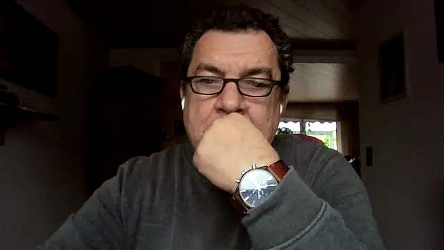 Snapshot of Nobbie444 chatting on November 2025 09:20:02 AM Nobbie444 online show from November 2025 09:20:02 AM