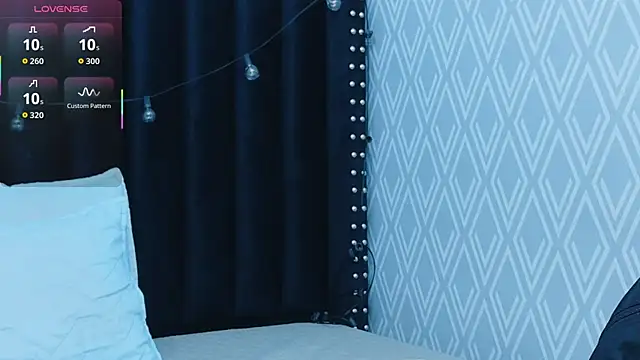 colombiamommy online show from November 2025 12:21:01 PM