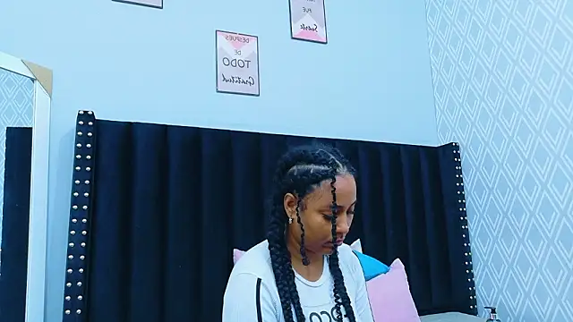 colombiamommy online show from March 2026 12:22:02 PM