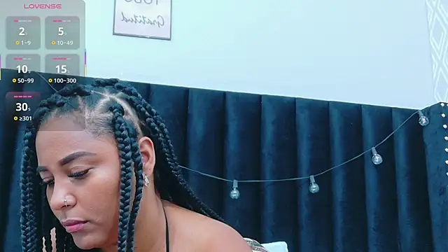 Snapshot of colombiamommy chatting on January 2026 12:23:02 PM colombiamommy online show from January 2026 12:23:02 PM