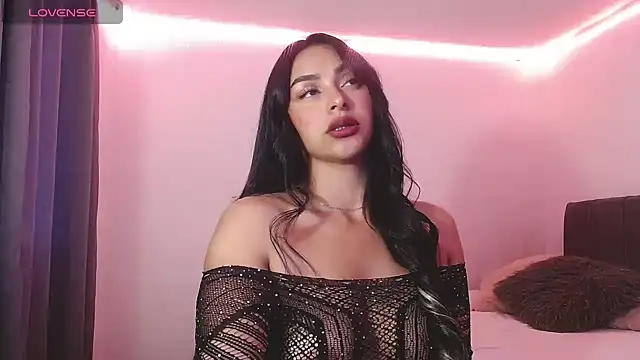 Melaniie01 online show from May 2026 11:01:02 PM