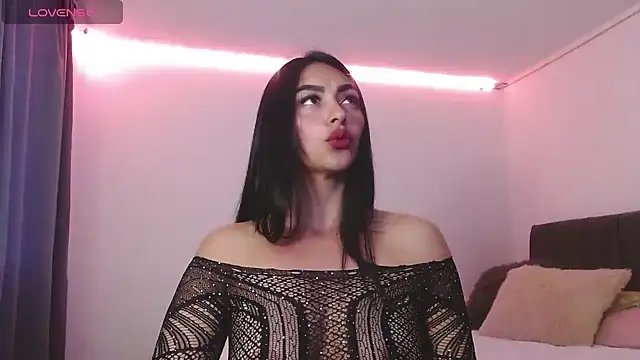 Melaniie01 online show from April 2026 10:48:02 PM