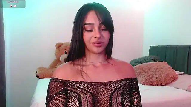 Snapshot of Melaniie01 chatting on December 2025 10:26:02 PM Melaniie01 online show from December 2025 10:26:02 PM