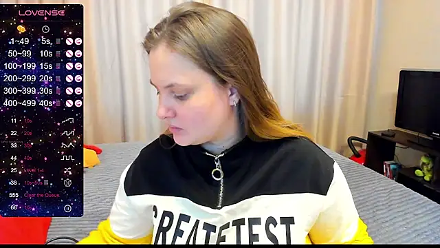 Snapshot of AlanaBrox chatting on January 2025 09:44:02 AM AlanaBrox online show from January 2025 09:44:02 AM