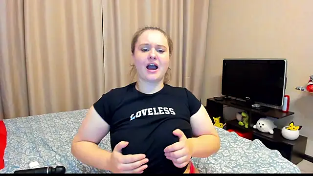 Snapshot of AlanaBrox chatting on December 2024 03:48:01 AM AlanaBrox online show from December 2024 03:48:01 AM