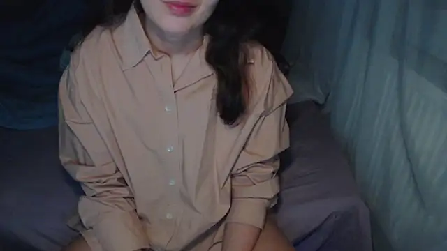 LoraPreston online show from November 2025 08:45:02 PM