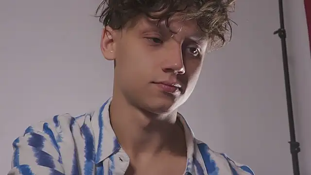 Nicky neal online show from September 2025 01:50:01 PM