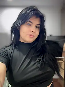 Alyaa s online show from October 2025 02:10:02 AM