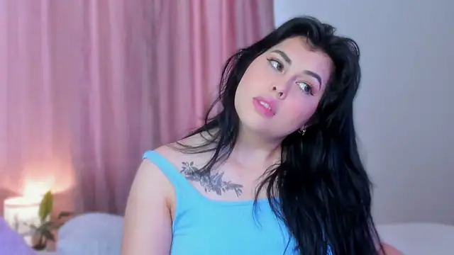 Alyaa s online show from September 2025 06:26:02 PM