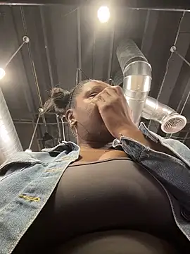 TilaTotti online show from February 2026 03:36:02 AM