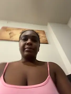 Snapshot of TilaTotti chatting on May 2026 03:45:02 AM TilaTotti online show from May 2026 03:45:02 AM