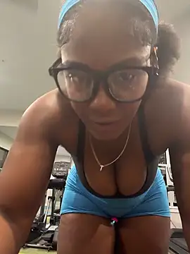 TilaTotti online show from April 2026 04:14:02 AM