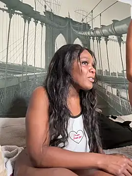 Snapshot of TilaTotti chatting on March 2025 07:51:02 AM TilaTotti online show from March 2025 07:51:02 AM