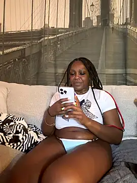 Snapshot of TilaTotti chatting on October 2025 04:43:01 AM TilaTotti online show from October 2025 04:43:01 AM