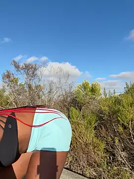 Snapshot of TilaTotti chatting on October 2025 11:37:01 PM TilaTotti online show from October 2025 11:37:01 PM