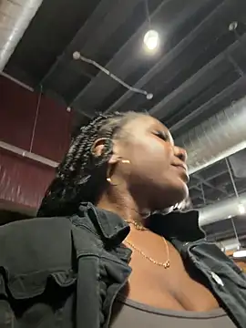 TilaTotti online show from December 2025 05:18:02 AM