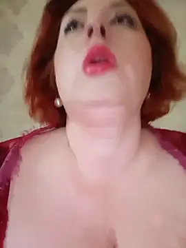 Snapshot of mom4you chatting on June 2026 08:26:02 AM mom4you online show from June 2026 08:26:02 AM