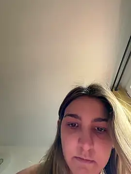 DoriDeluxe66 online show from March 2026 02:35:02 PM