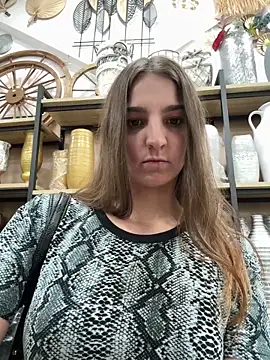 DoriDeluxe66 online show from November 2025 09:56:01 AM