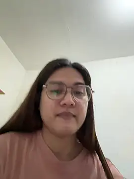 Snapshot of MarieLoveGlamorous chatting on May 2026 02:23:01 PM MarieLoveGlamorous online show from May 2026 02:23:01 PM