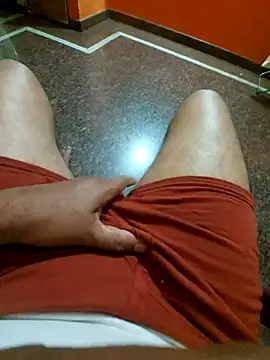 Stripkomal online show from November 2025 04:11:01 PM