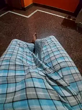 Stripkomal online show from November 2025 03:22:01 PM