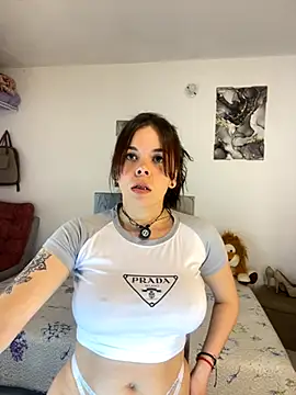Snapshot of carolina16love chatting on September 2025 10:49:02 PM carolina16love online show from September 2025 10:49:02 PM
