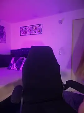 carolina16love online show from February 2026 11:04:01 PM