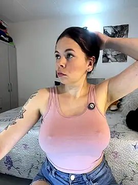 carolina16love online show from November 2025 09:18:01 PM