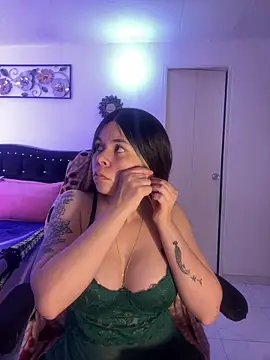 Snapshot of carolina16love chatting on May 2026 08:50:02 PM carolina16love online show from May 2026 08:50:02 PM