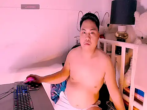 Snapshot of Hardking_69 chatting on June 2026 05:39:01 AM Hardking 69 online show from June 2026 05:39:01 AM