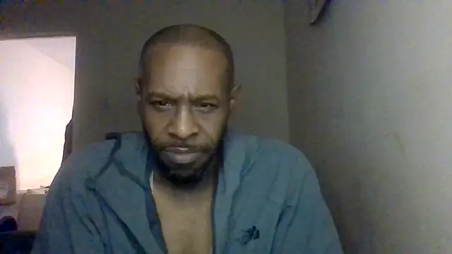 CuzzyB69 online show from November 2025 02:45:02 AM