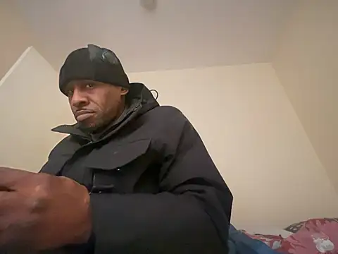 CuzzyB69 online show from February 2025 12:51:02 PM