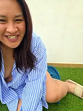 johanna974x online show from April 2026 08:40:01 AM