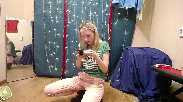 Snapshot of all_shades_dreams chatting on February 2025 05:41:01 PM all shades dreams online show from February 2025 05:41:01 PM