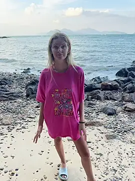 neighbours love online show from January 2026 10:33:02 AM