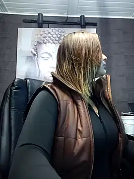 Emiily W online show from January 2025 04:11:01 PM