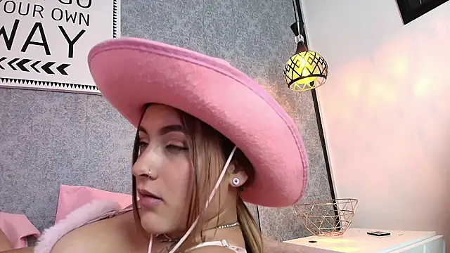 Emiily W online show from March 2025 05:35:02 PM