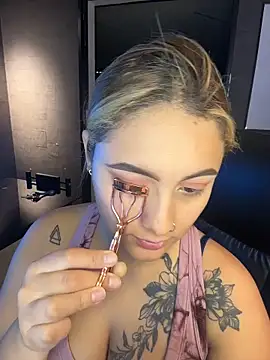 Emiily W online show from February 2026 01:10:01 PM