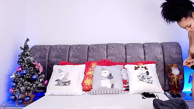 naia blessed online show from December 2025 07:15:02 PM