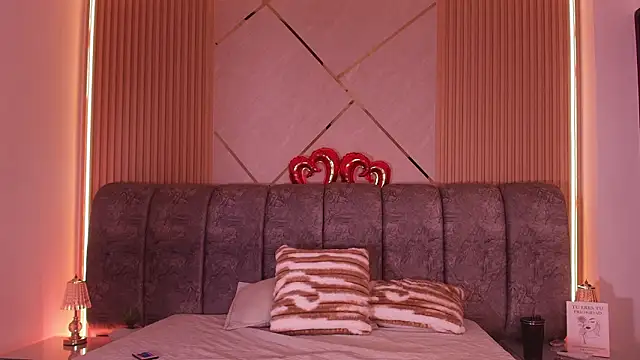 naia blessed online show from February 2026 07:14:01 PM