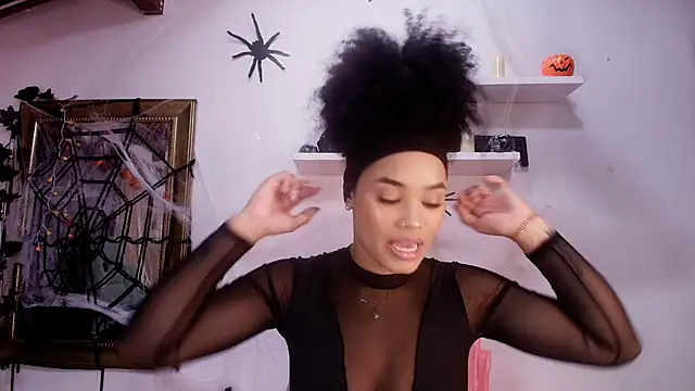 naia blessed online show from October 2025 07:13:01 PM