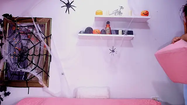 naia blessed online show from October 2025 07:13:02 PM