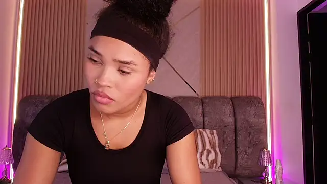 naia blessed online show from April 2026 07:18:01 PM