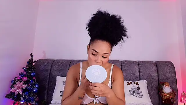 naia blessed online show from December 2025 07:13:01 PM