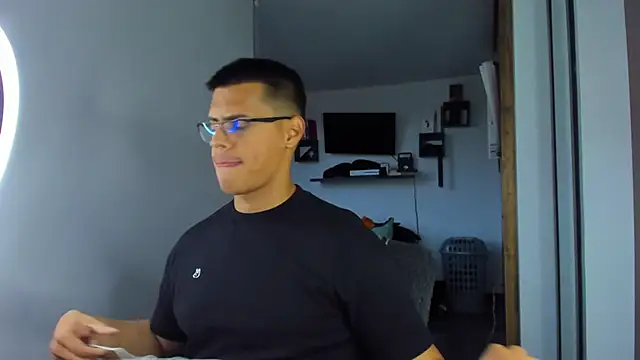  John Boy  online show from April 2026 11:00:02 PM